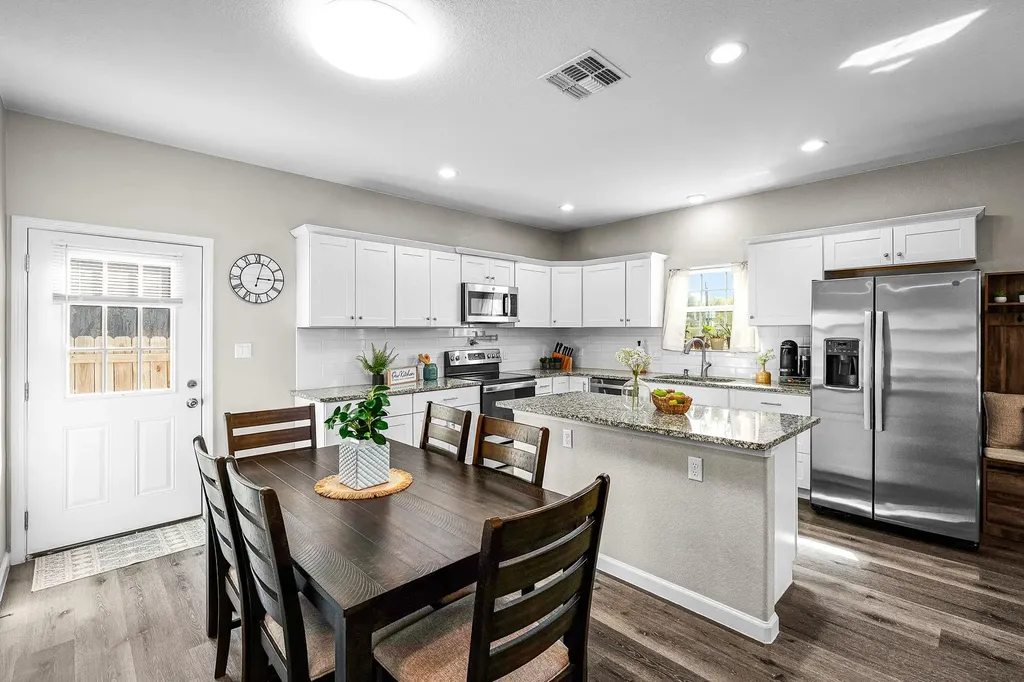 224 Spruce Avenue Luling TX 78648
