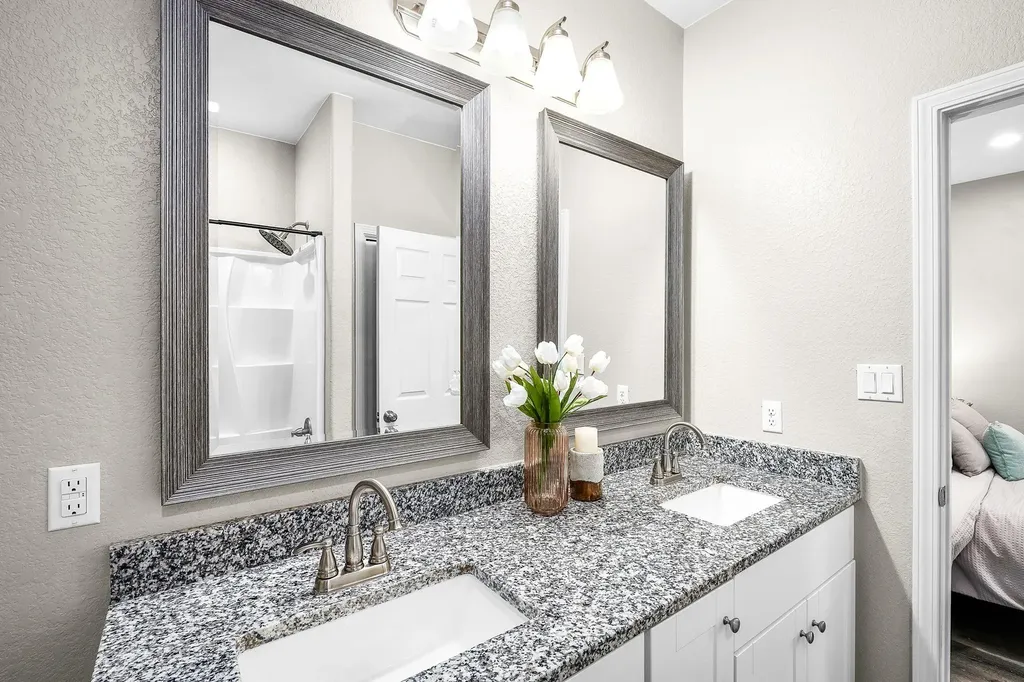 224 Spruce Avenue Luling TX 78648