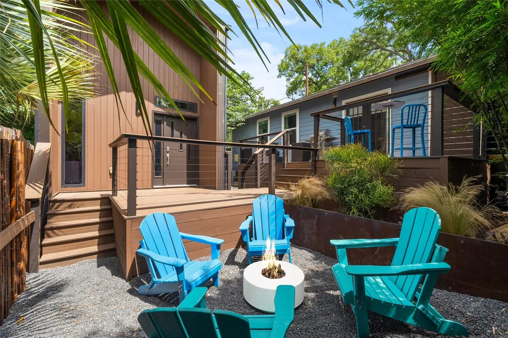 2214 Garden Street Austin TX 78702