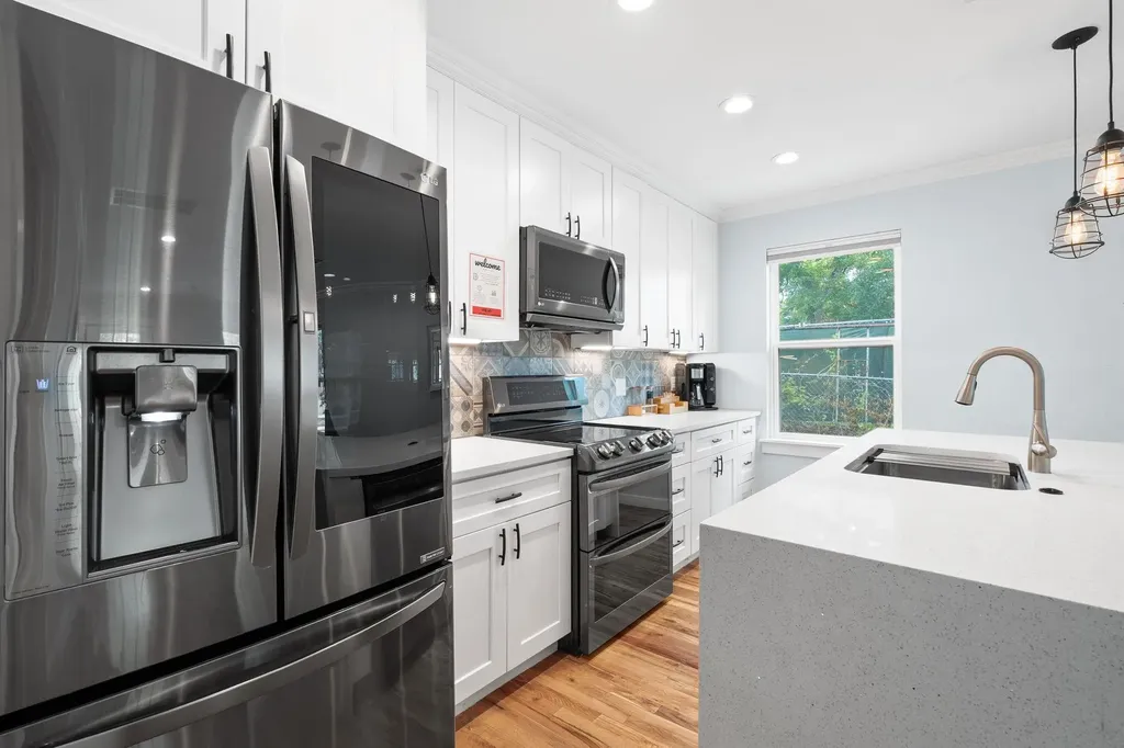 2214 Garden Street Austin TX 78702