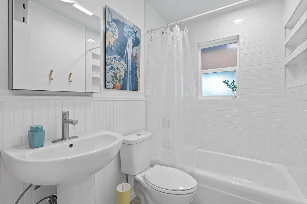 8801 Redfield Lane Austin TX 78758