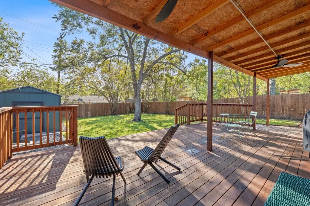 8801 Redfield Lane Austin TX 78758