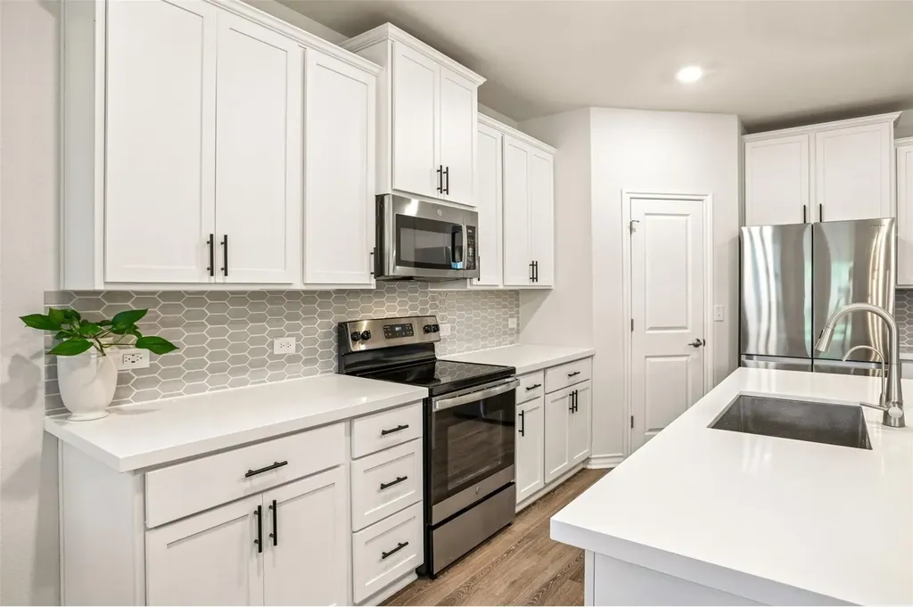 104 Terminus Trail Liberty Hill TX 78642