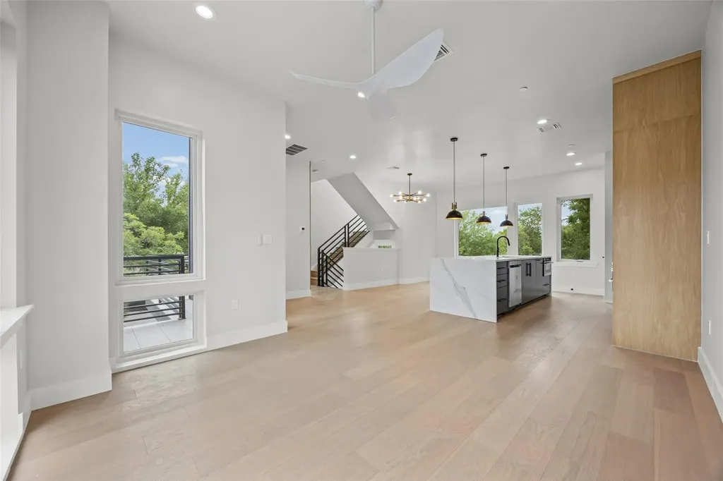 100 W Odell Street Austin TX 78752