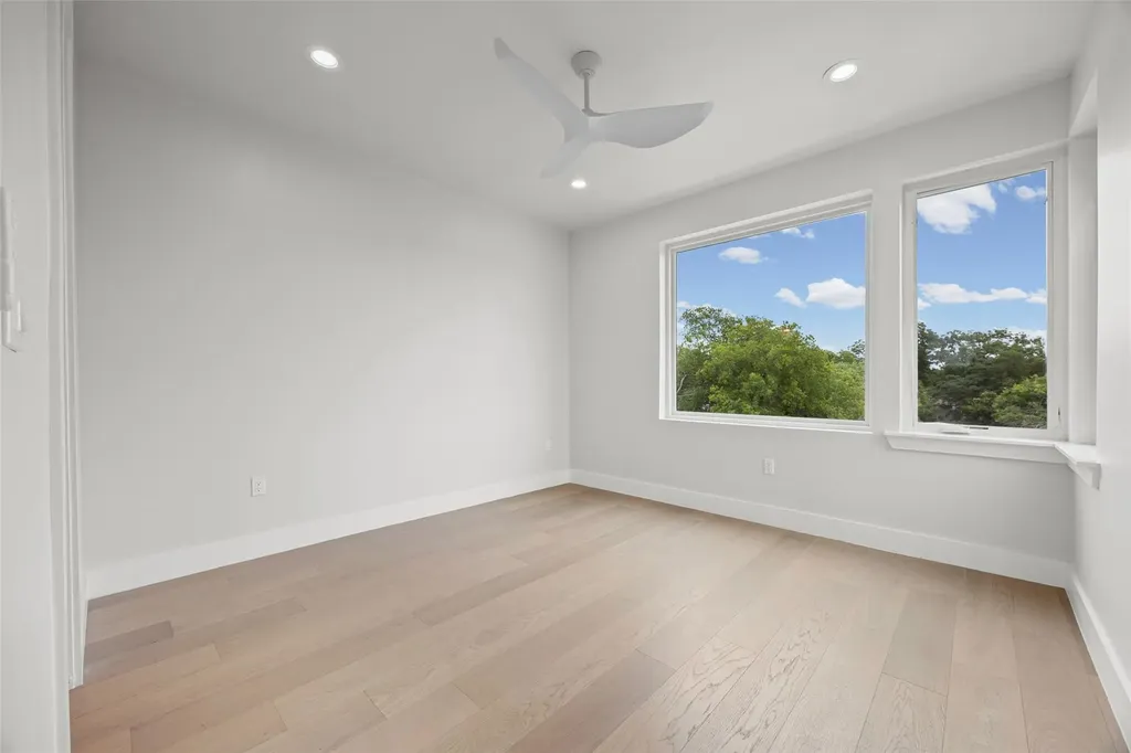 100 W Odell Street Austin TX 78752