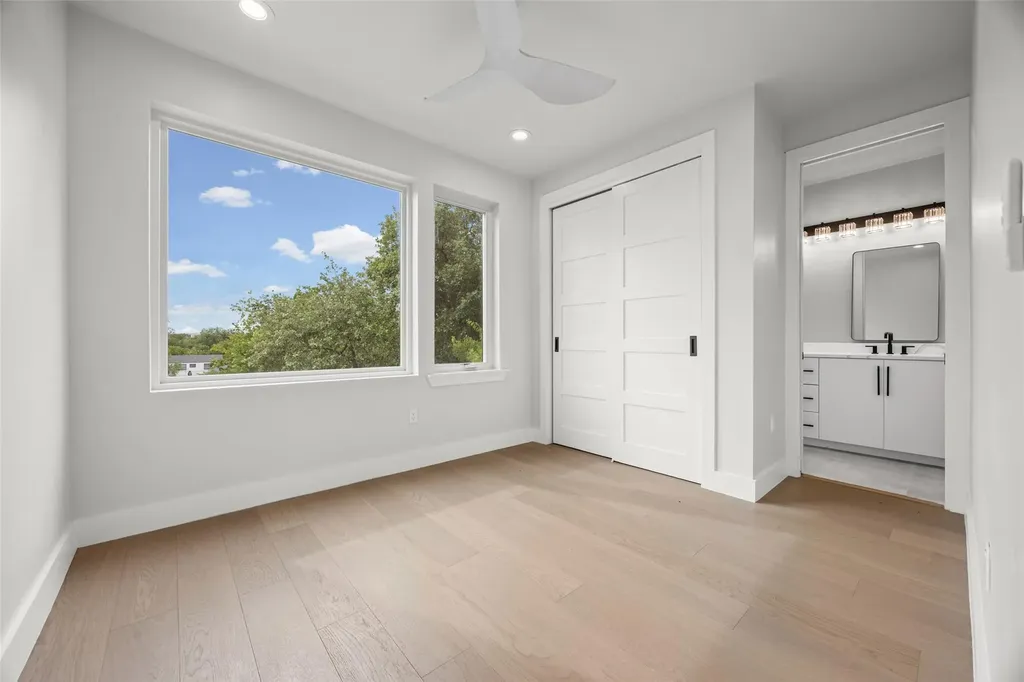 100 W Odell Street Austin TX 78752