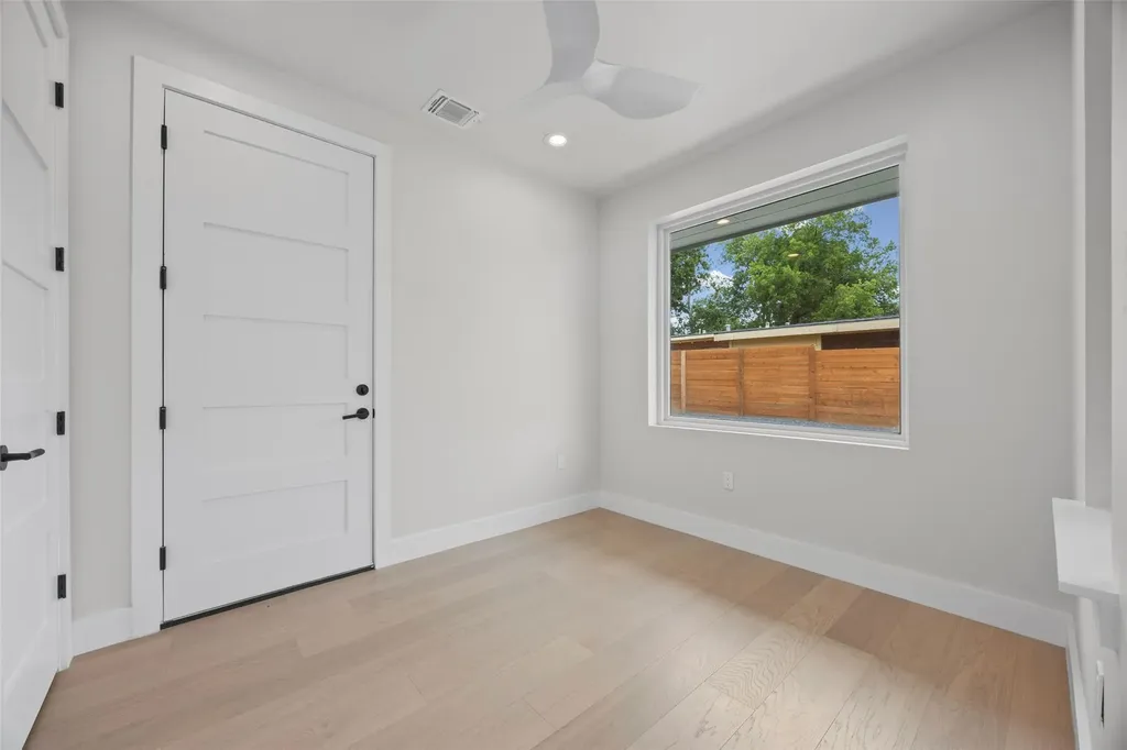 100 W Odell Street Austin TX 78752