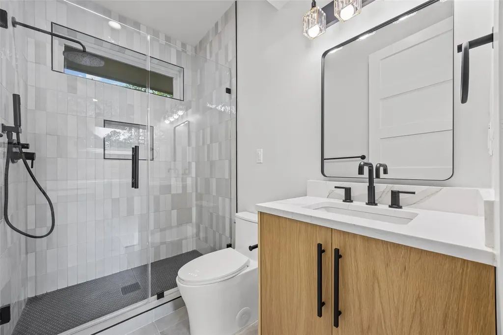 100 W Odell Street Austin TX 78752