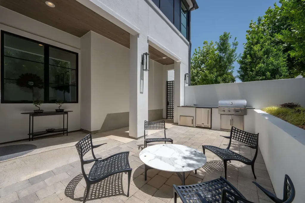6702 Adeline Way Austin TX 78746