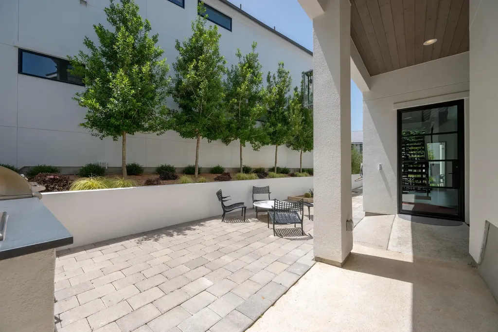 6702 Adeline Way Austin TX 78746