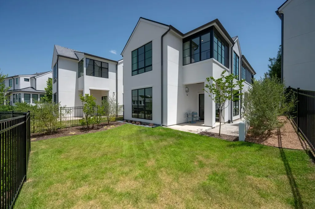 6702 Adeline Way Austin TX 78746