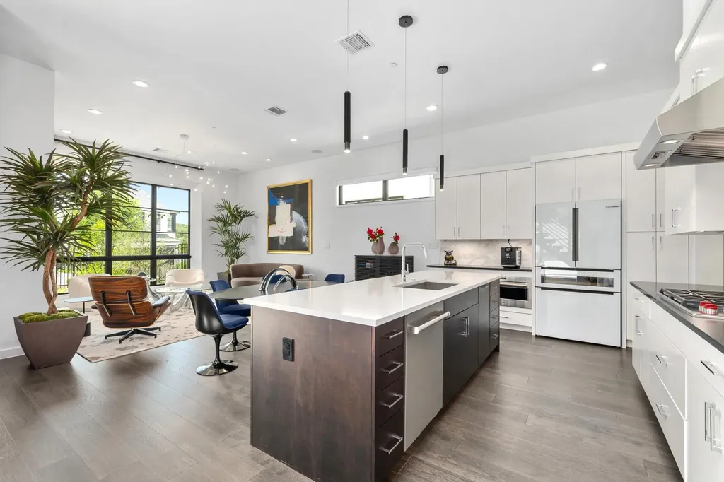 6702 Adeline Way Austin TX 78746