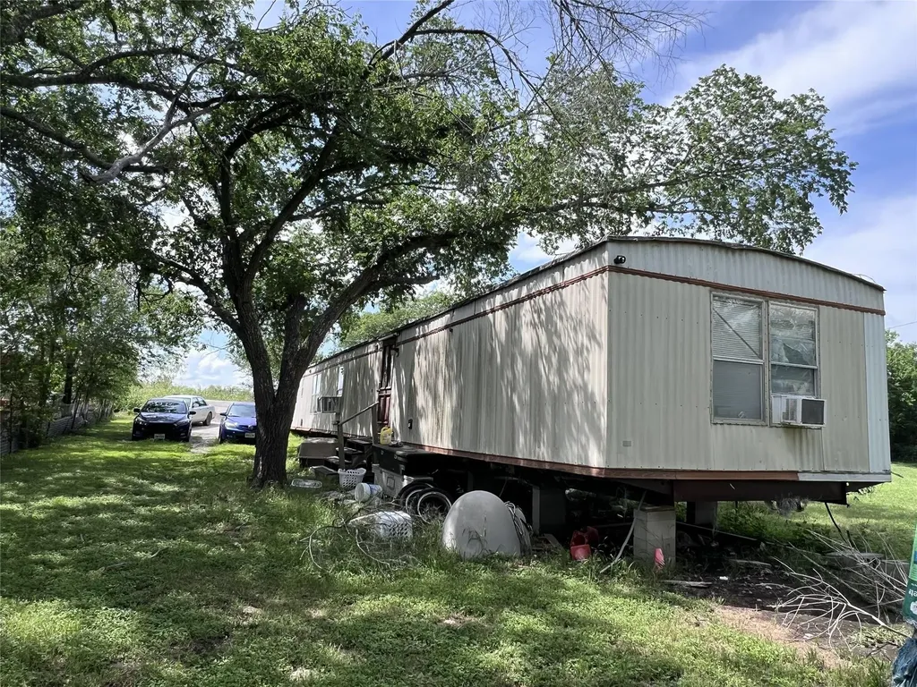 10001 Peterson Road Del Valle TX 78617