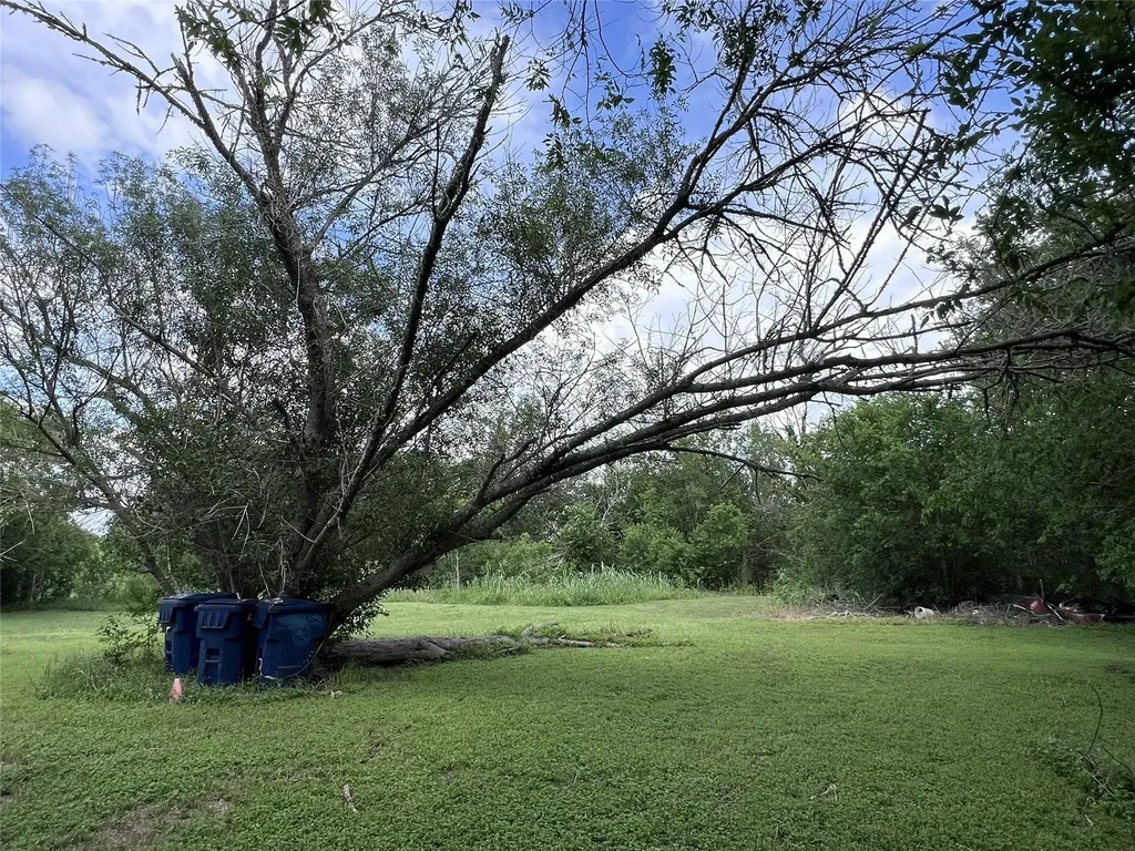 10001 Peterson Road Del Valle TX 78617