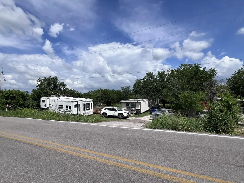 10001 Peterson Road Del Valle TX 78617