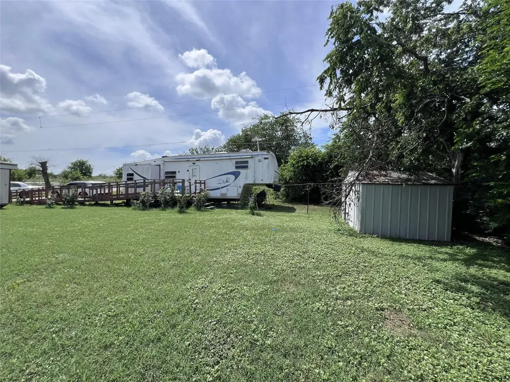 10001 Peterson Road Del Valle TX 78617