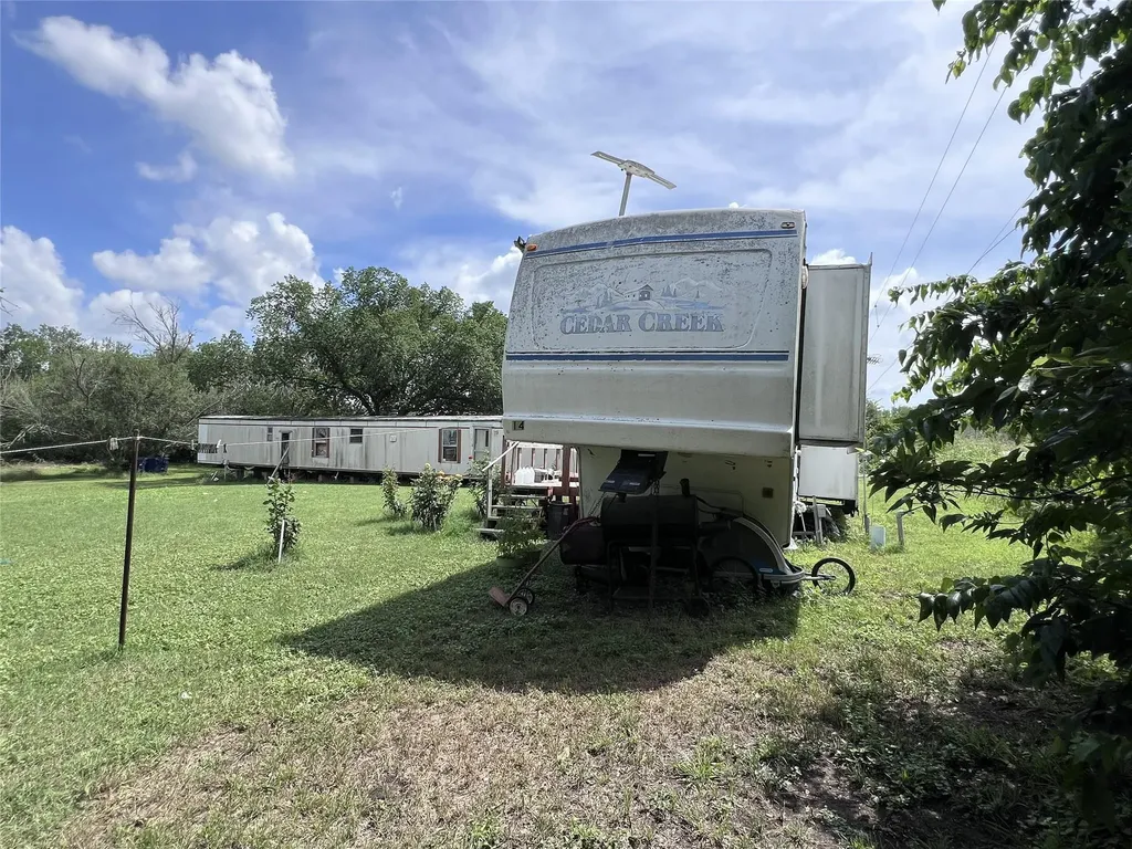 10001 Peterson Road Del Valle TX 78617