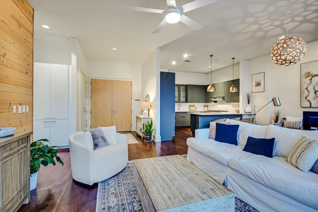 555 E 5th Street Austin TX 78701