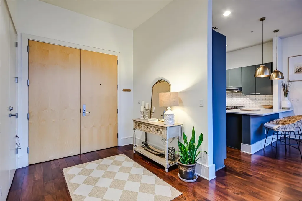 555 E 5th Street Austin TX 78701