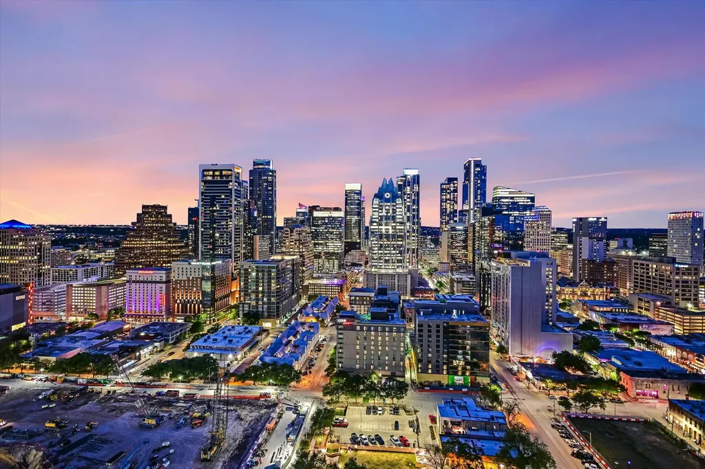 555 E 5th Street Austin TX 78701