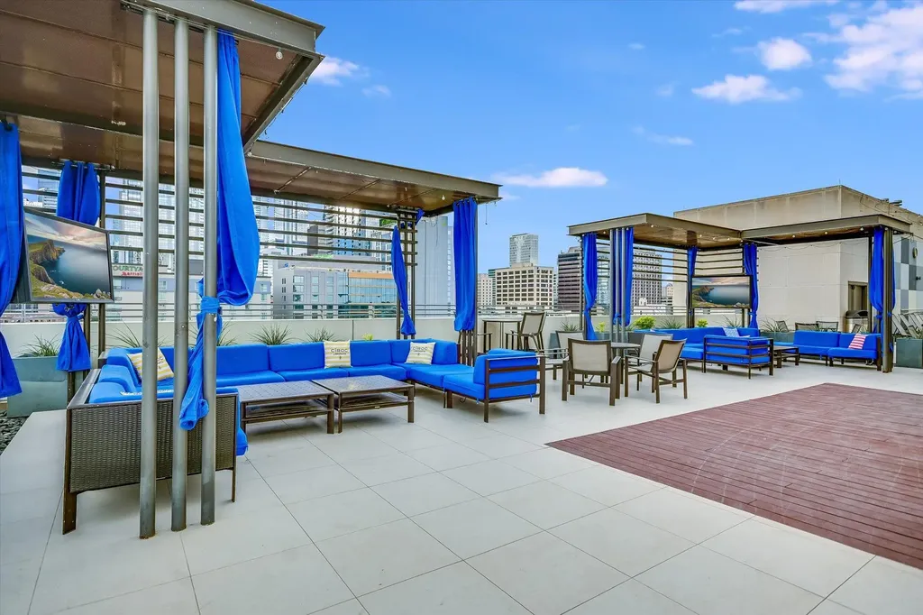 555 E 5th Street Austin TX 78701