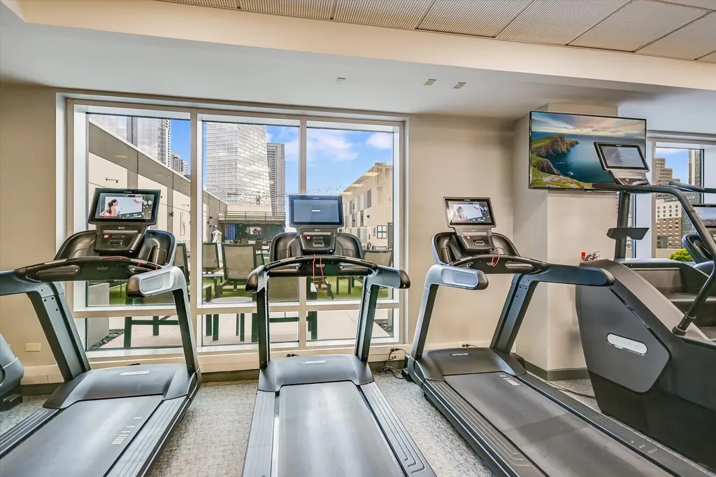 555 E 5th Street Austin TX 78701