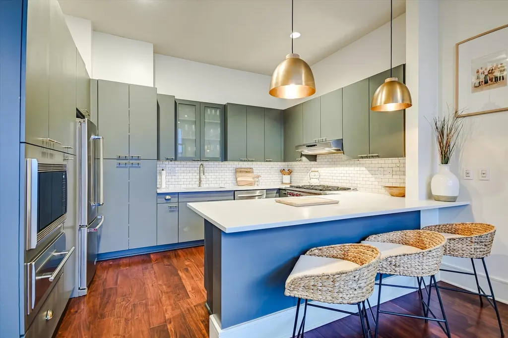 555 E 5th Street Austin TX 78701