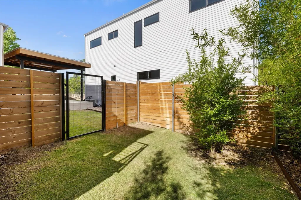 900 S 2nd Street Austin TX 78704