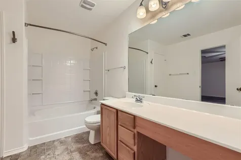 5521 SE Victory Gallop Drive Del Valle TX 78617