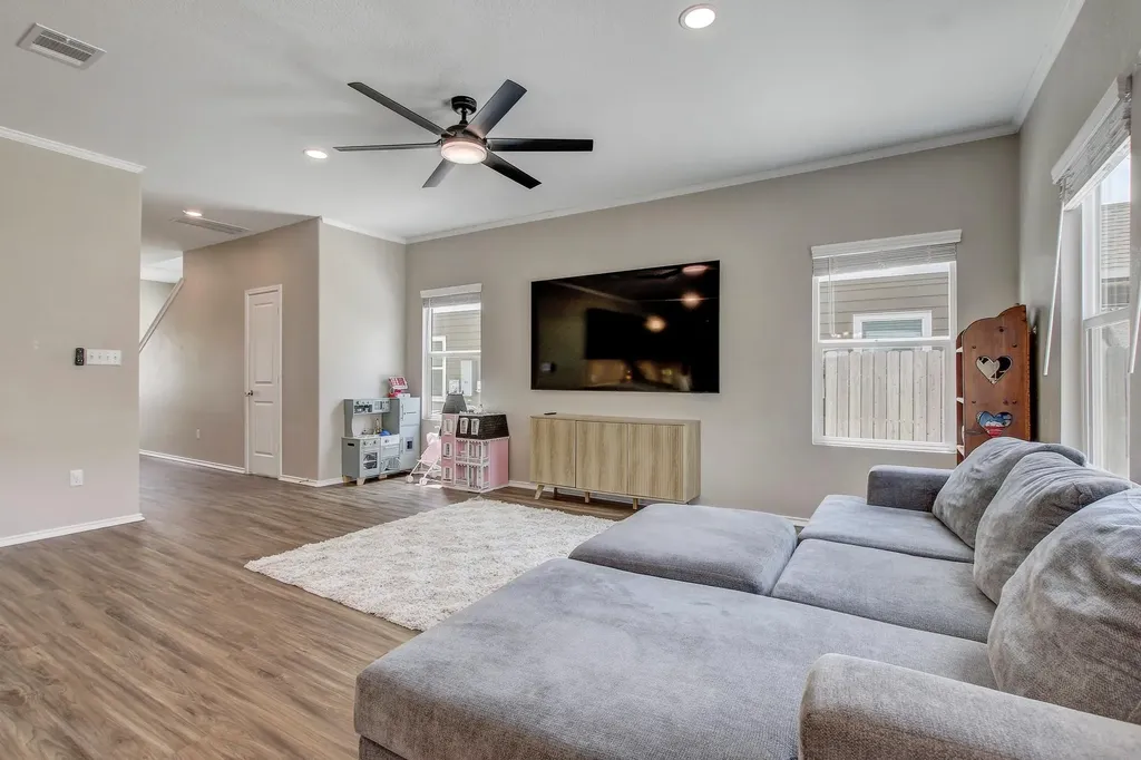 1449 Weatherford Lane Leander TX 78641