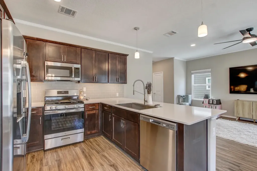 1449 Weatherford Lane Leander TX 78641