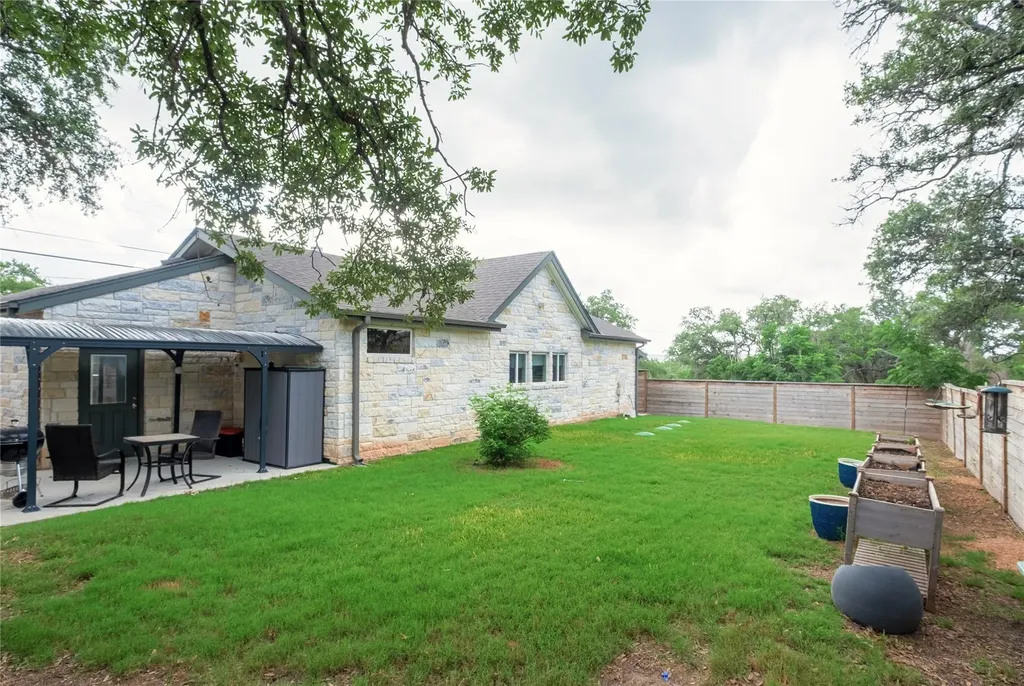 10500 W Lakeview Drive Jonestown TX 78645