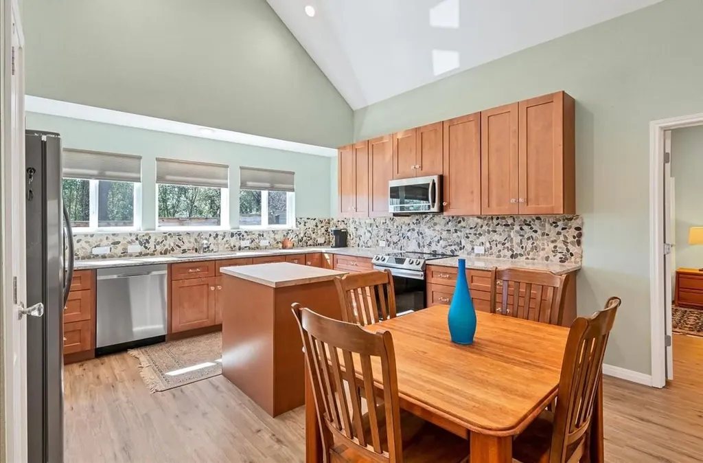10500 W Lakeview Drive Jonestown TX 78645