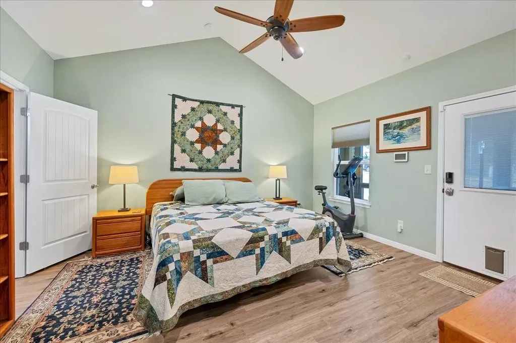 10500 W Lakeview Drive Jonestown TX 78645