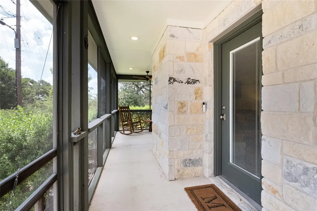 10500 W Lakeview Drive Jonestown TX 78645