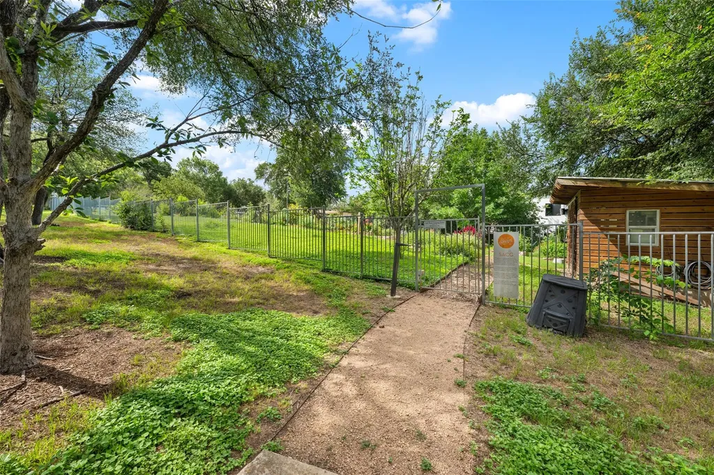 2804 Treble Lane Austin TX 78704