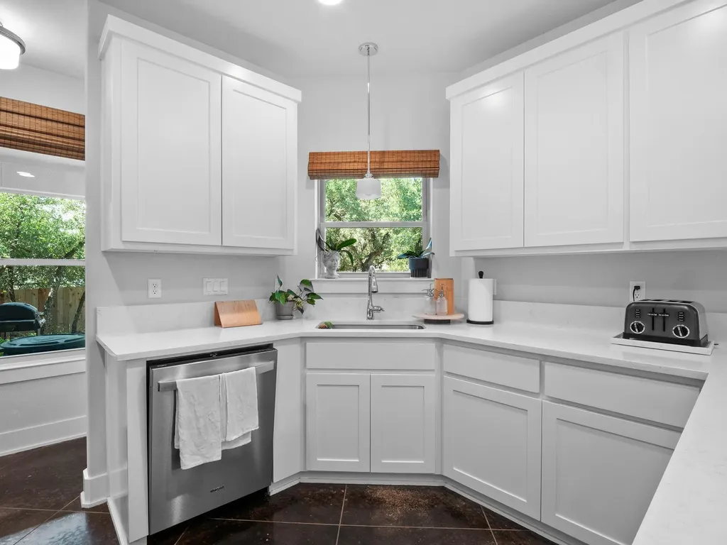 10103 Twin Lake Loop Dripping Springs TX 78620