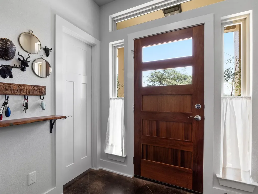 10103 Twin Lake Loop Dripping Springs TX 78620