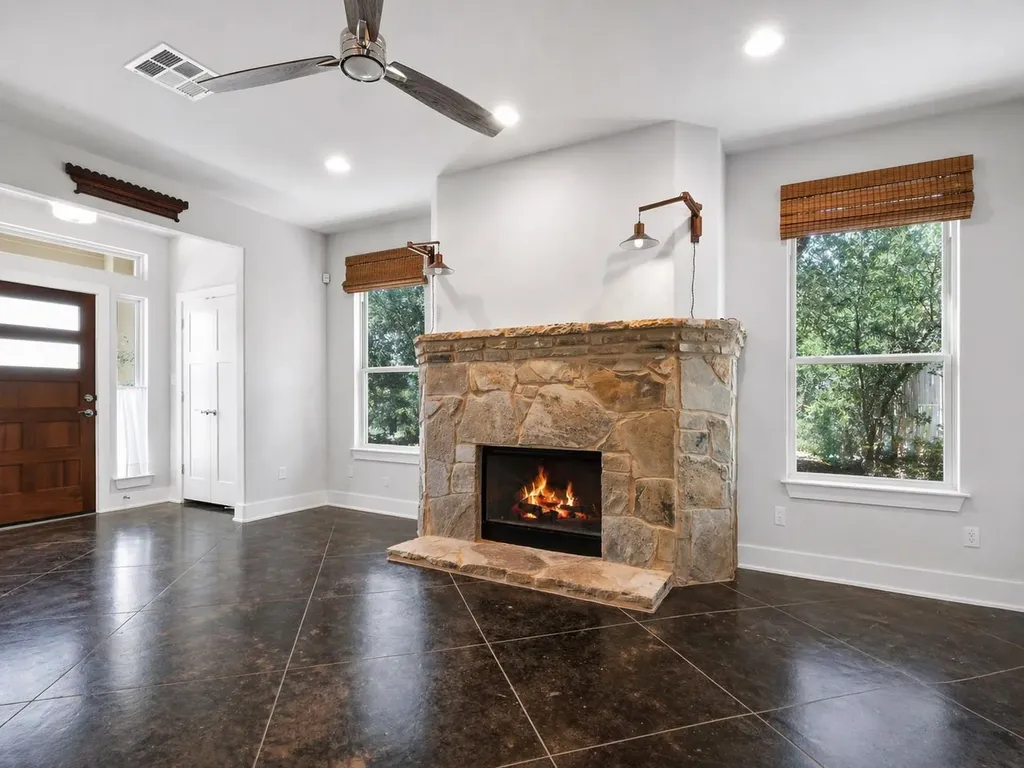 10103 Twin Lake Loop Dripping Springs TX 78620