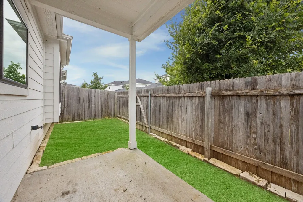 356 Fieldwood Drive Buda TX 78610
