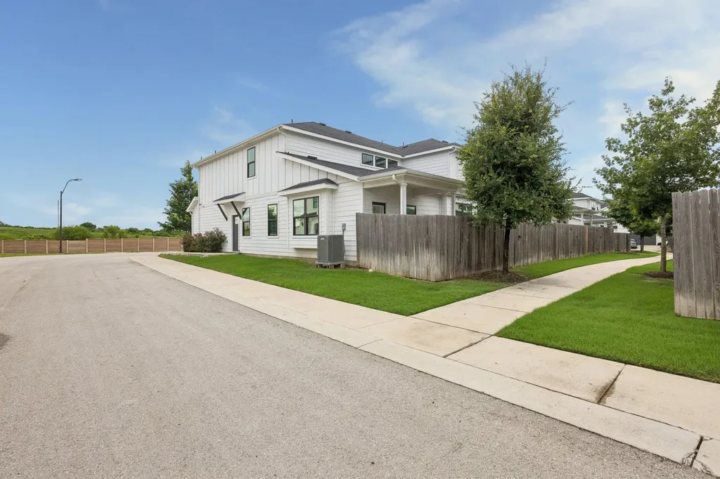 356 Fieldwood Drive Buda TX 78610