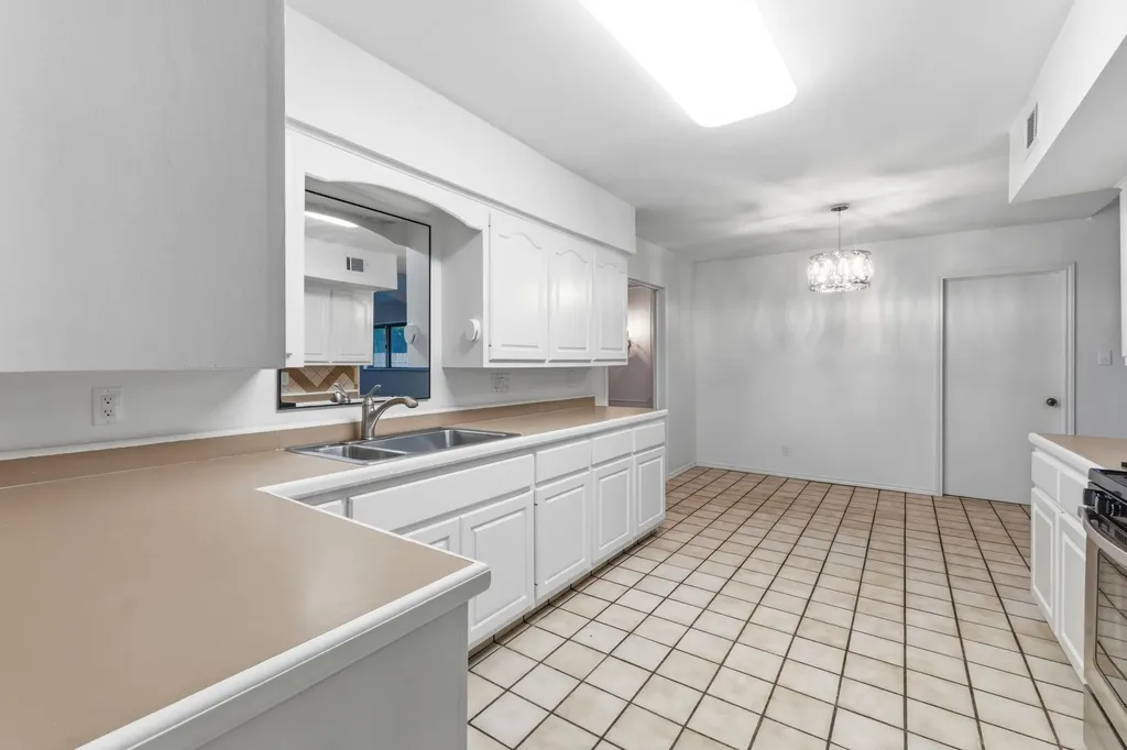 5907 Thames Drive Austin TX 78723