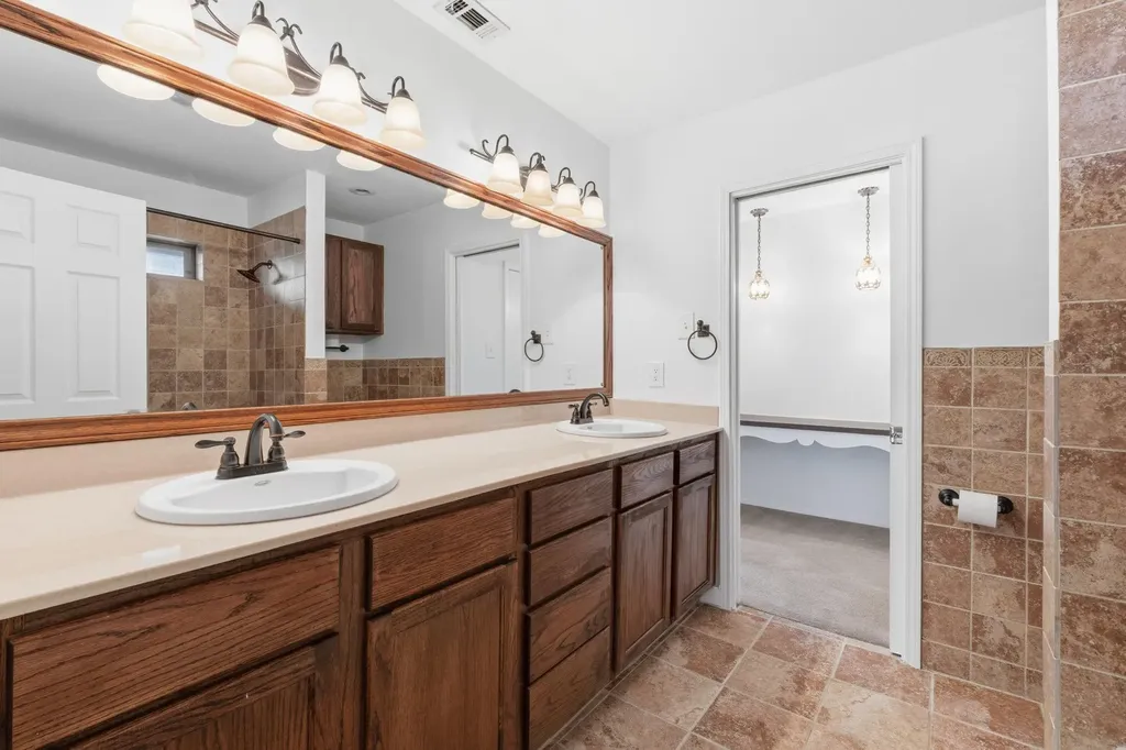 5907 Thames Drive Austin TX 78723
