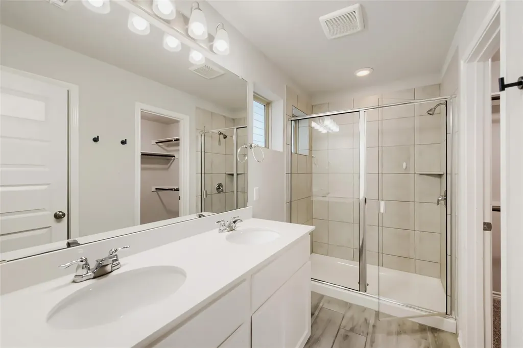 1728 Artesian Springs Crossing Leander TX 78641