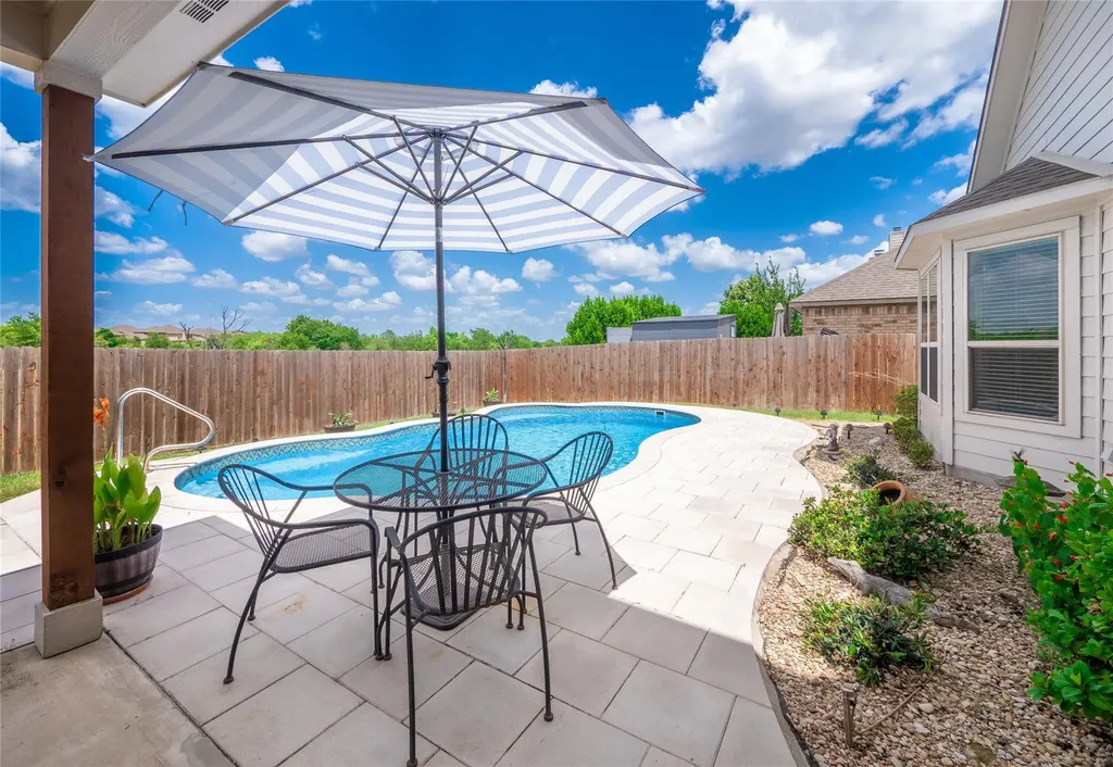 624 Clear Springs Hollow Buda TX 78610