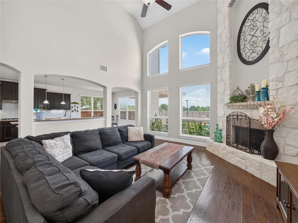 624 Clear Springs Hollow Buda TX 78610