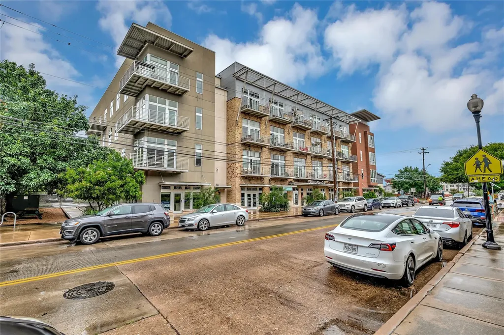 2124 E 6th Street Austin TX 78702