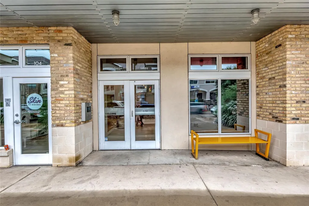 2124 E 6th Street Austin TX 78702