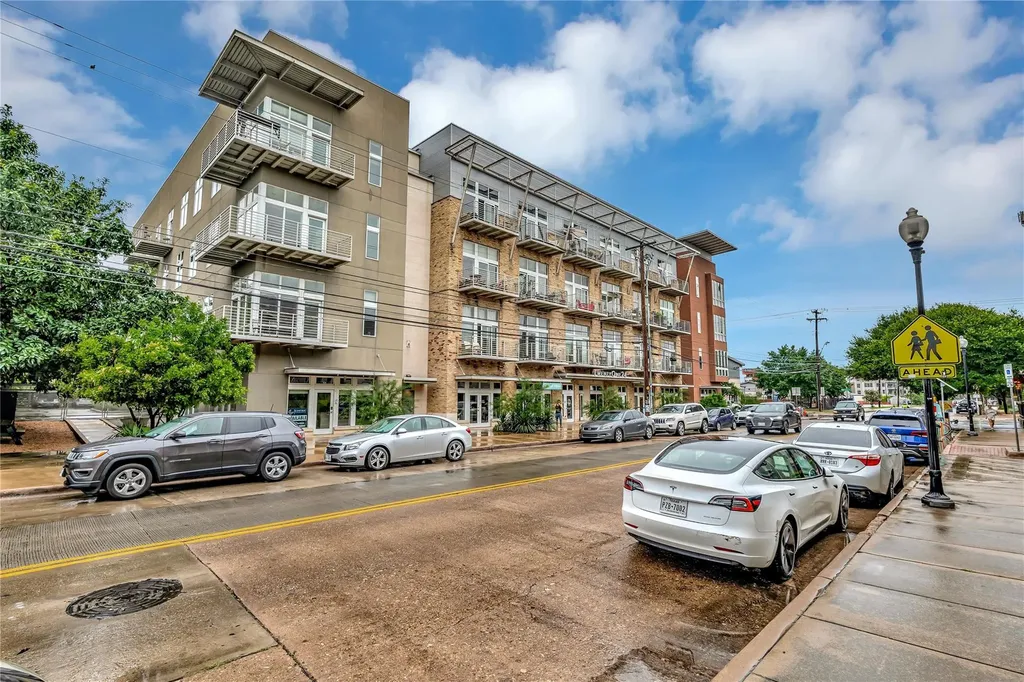 2124 E 6th Street Austin TX 78702