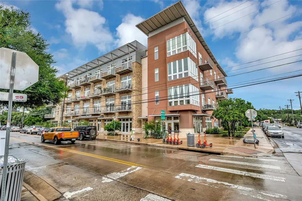 2124 E 6th Street Austin TX 78702